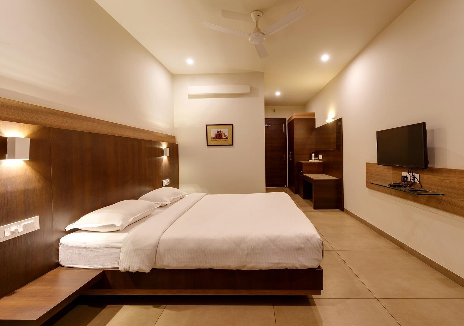 Hotel Classic Mid Town, Kolhapur Exterior foto