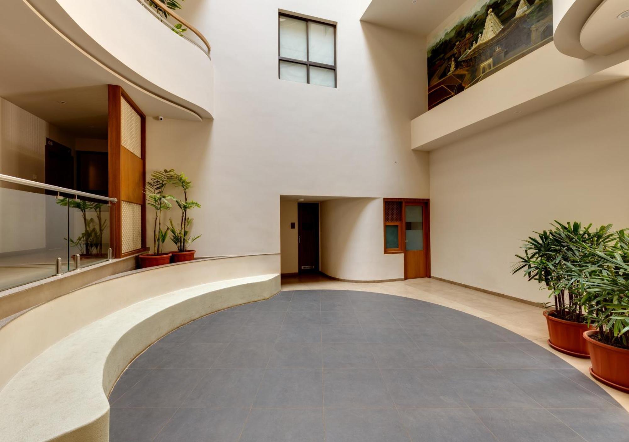 Hotel Classic Mid Town, Kolhapur Exterior foto
